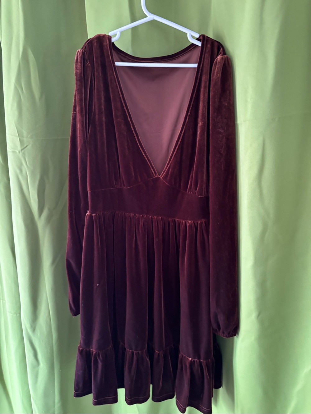 HALARA Velvet Long Sleeve V-Neck Dress in brown